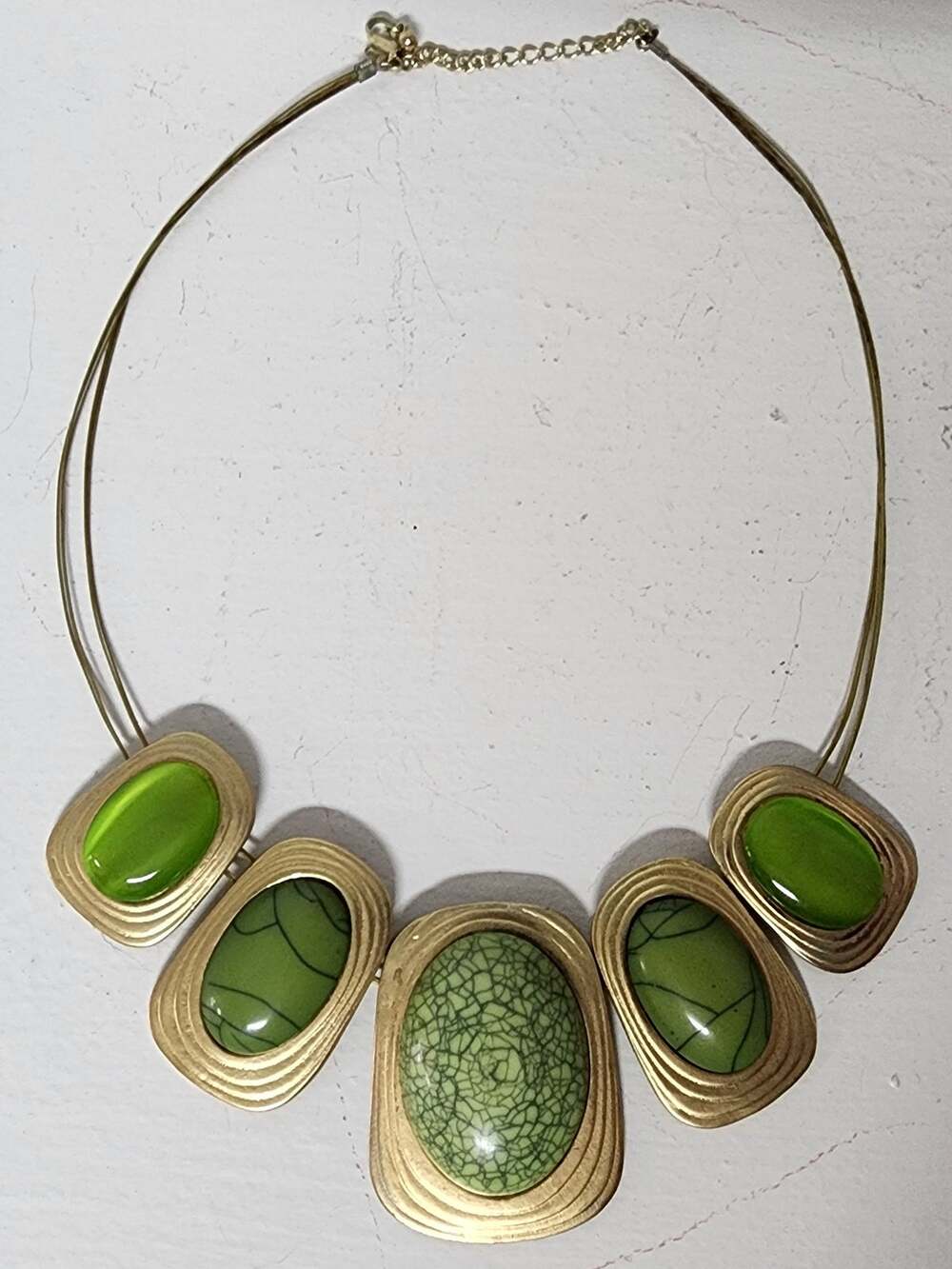 Vintage Green Stone Necklace Goldtone Oval Settings & Sliding Chain Design